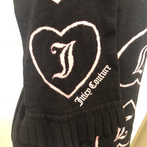 JUICY COUTURE REVERSIBLE WOOL SCARF - Picture 2 of 4
